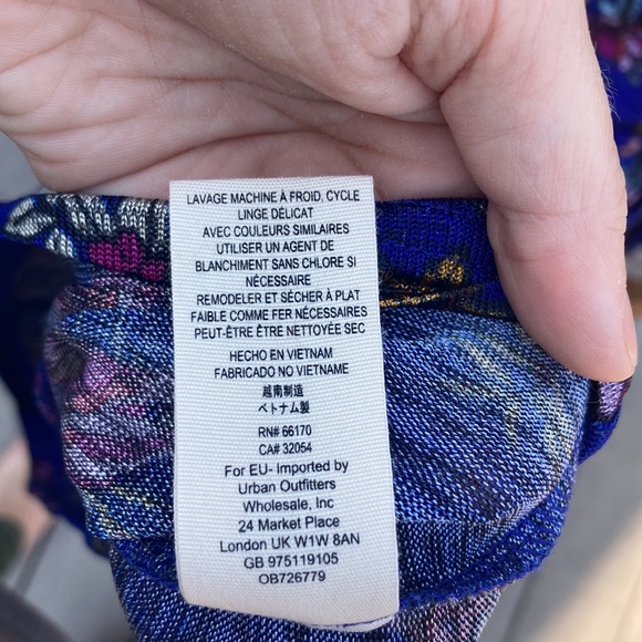 Free People blue floral side flutter shirt, size small - Picture 12 of 12